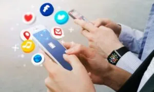 Home 10 social media management